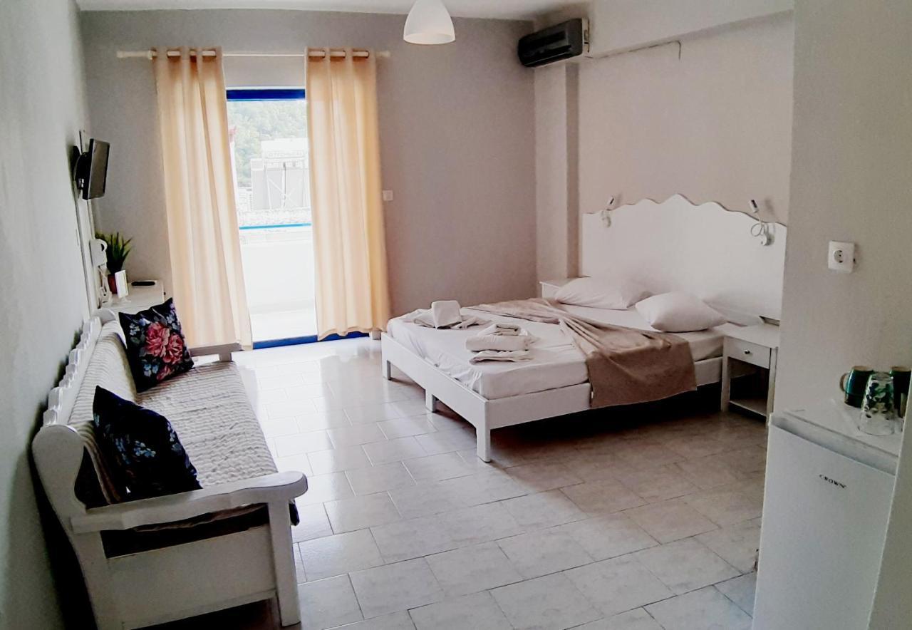 Blue & White Askeli Studios Poros Town Ngoại thất bức ảnh